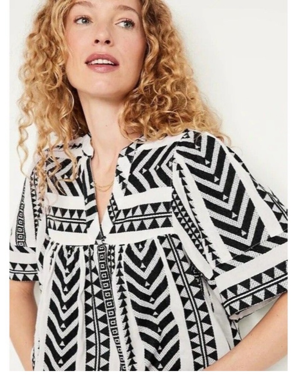 Old Navy Black White Geometric Tribal Print Babydoll Top Short Sleeve Womens M